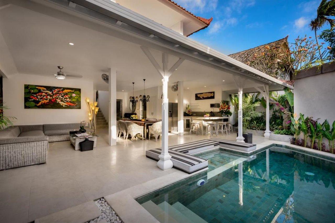 Ozamiz Villa Seminyak By Villas R Us Екстериор снимка
